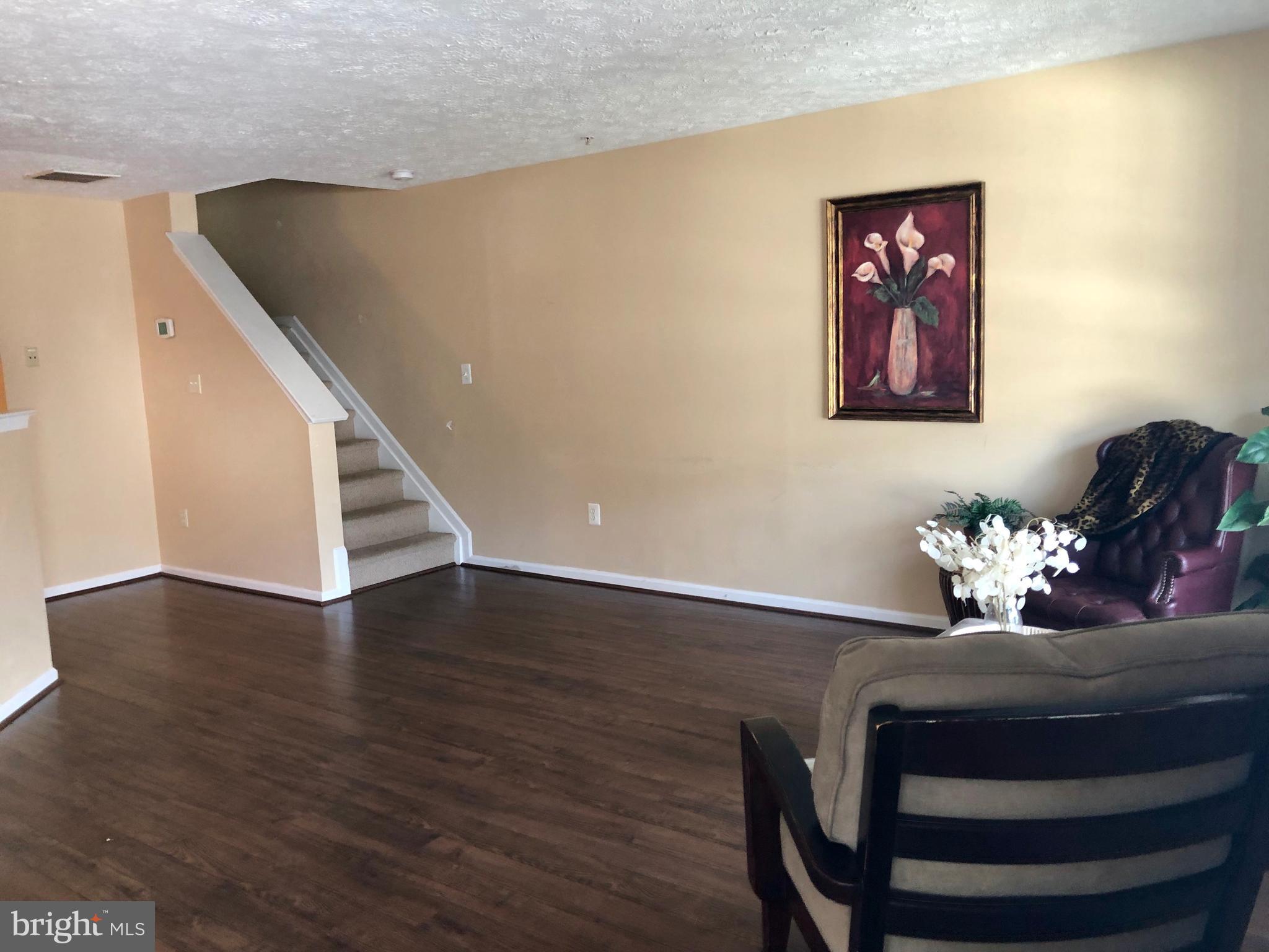 Spacious living room