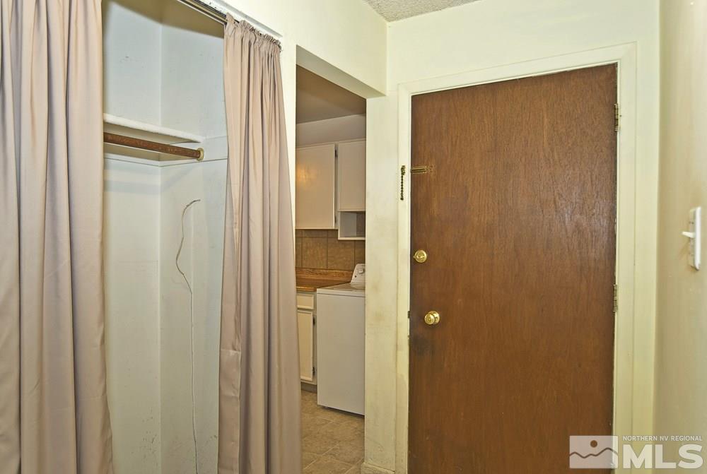 3330 Sandra Drive Reno, NV 89503 - Photo 5 of 26 Photo 5