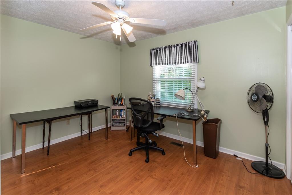 12947 Wembly Road Carmel, IN 46033 - Photo 15 of 23 Gallery Image 15