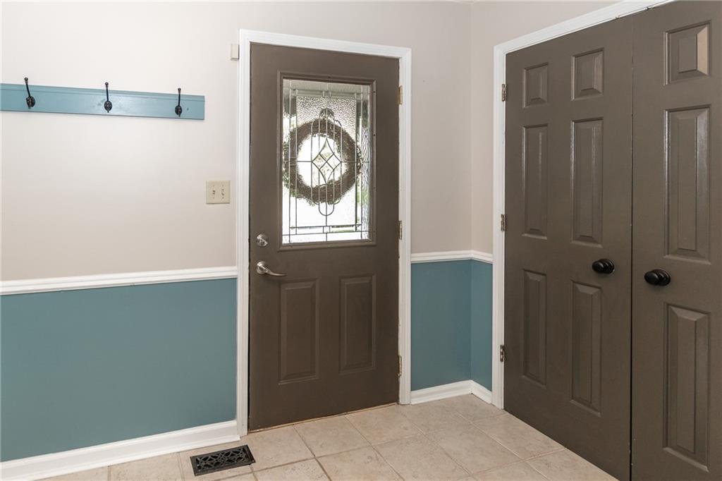 12947 Wembly Road Carmel, IN 46033 - Photo 3 of 23 Gallery Image 3