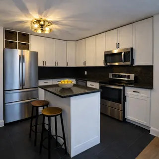 $175,000 | 700 West Bittersweet Place, Unit 210, Chicago, IL 60613