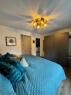 700 West Bittersweet Place, Unit 210 Chicago, IL 60613 - Photo 5 of 13