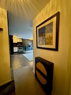 $175,000 | 700 West Bittersweet Place, Unit 210, Chicago, IL 60613