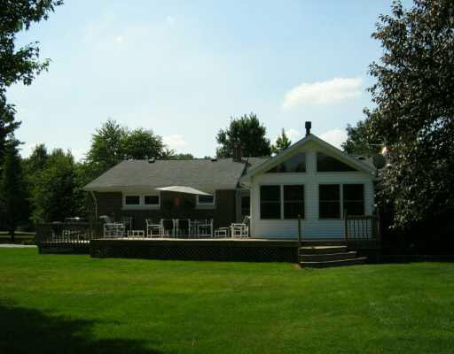 27505 Osborne Road North Liberty, IN 46554 - Photo 3 of 8 Gallery Image 3