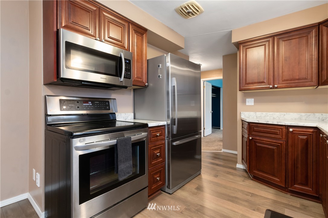 3339 Perry Avenue Bremerton, WA 98310 - Photo 12 of 26 Gallery Image 12
