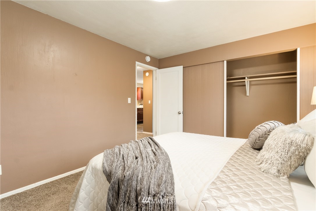 3339 Perry Avenue Bremerton, WA 98310 - Photo 15 of 26 Gallery Image 15