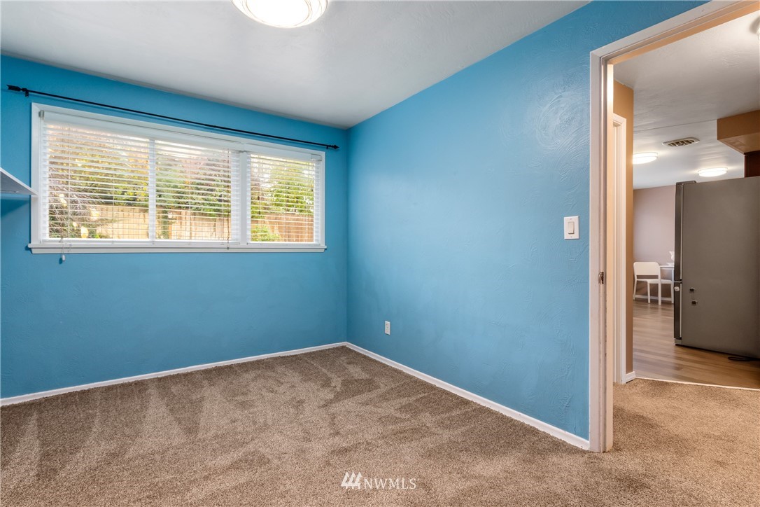3339 Perry Avenue Bremerton, WA 98310 - Photo 17 of 26 Gallery Image 17