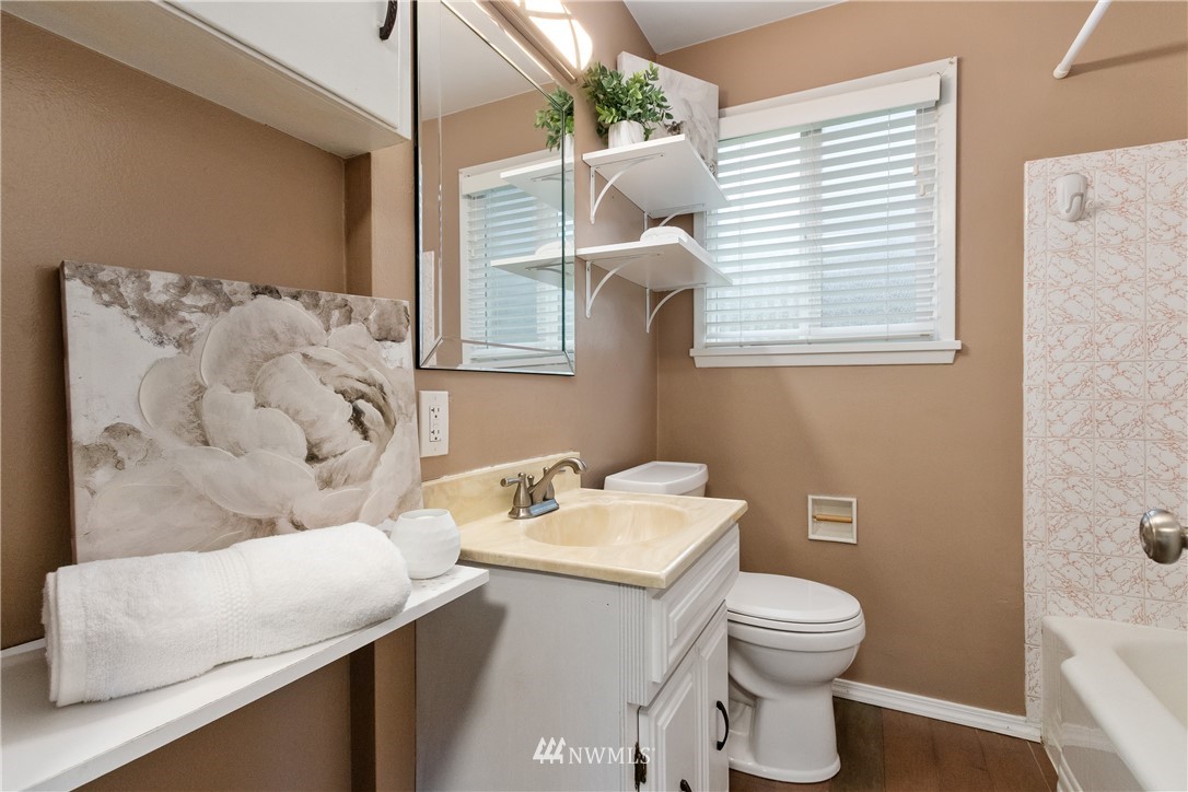 3339 Perry Avenue Bremerton, WA 98310 - Photo 18 of 26 Gallery Image 18