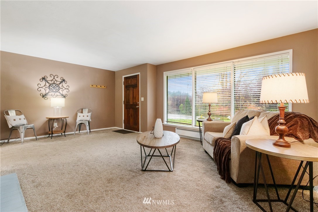 3339 Perry Avenue Bremerton, WA 98310 - Photo 3 of 26 Gallery Image 3