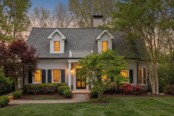 $3,000,000 | 4324 Signal Hill Drive, Nashville, TN 37205