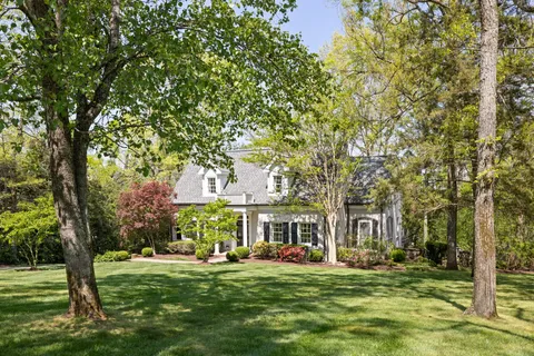 $2,890,000 | 4324 Signal Hill Drive, Nashville, TN 37205