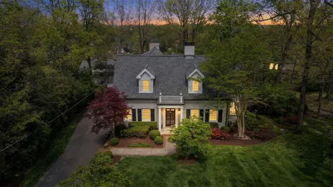 $2,890,000 | 4324 Signal Hill Drive, Nashville, TN 37205
