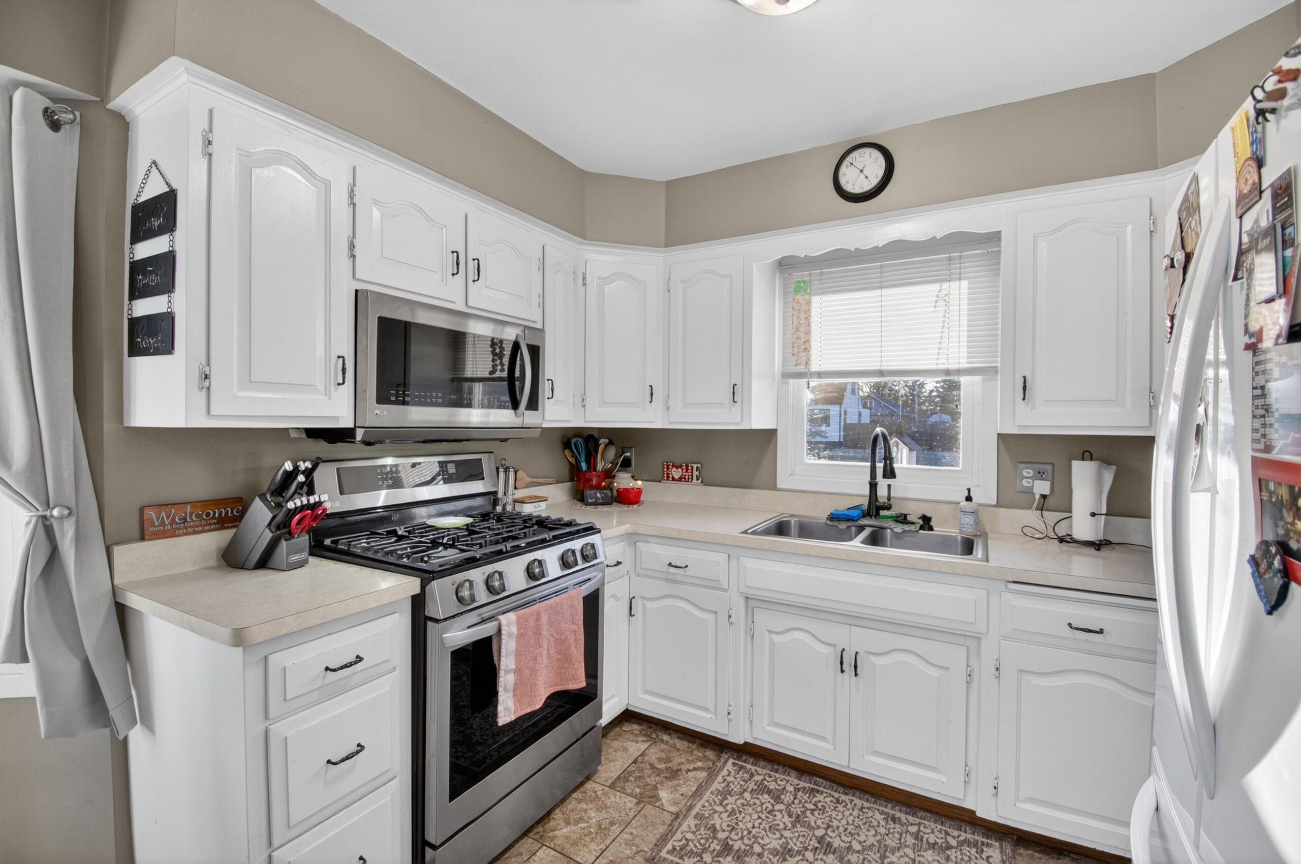 1305 Center Street Union Grove, WI 53182 - Photo 11 of 27 Kitchen