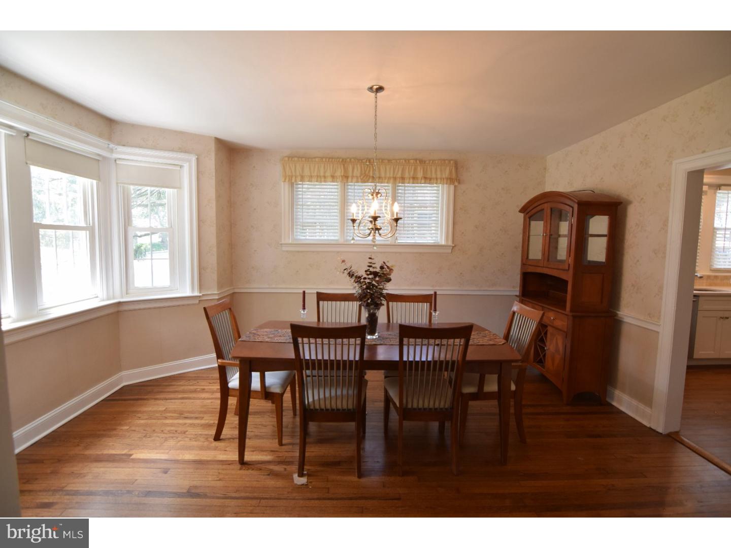 642 East Manoa Road Havertown, PA 19083 - Photo 11 of 24