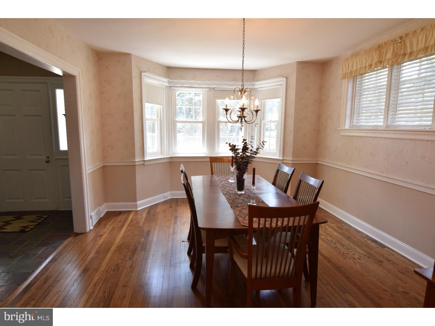 642 East Manoa Road Havertown, PA 19083 - Photo 12 of 24