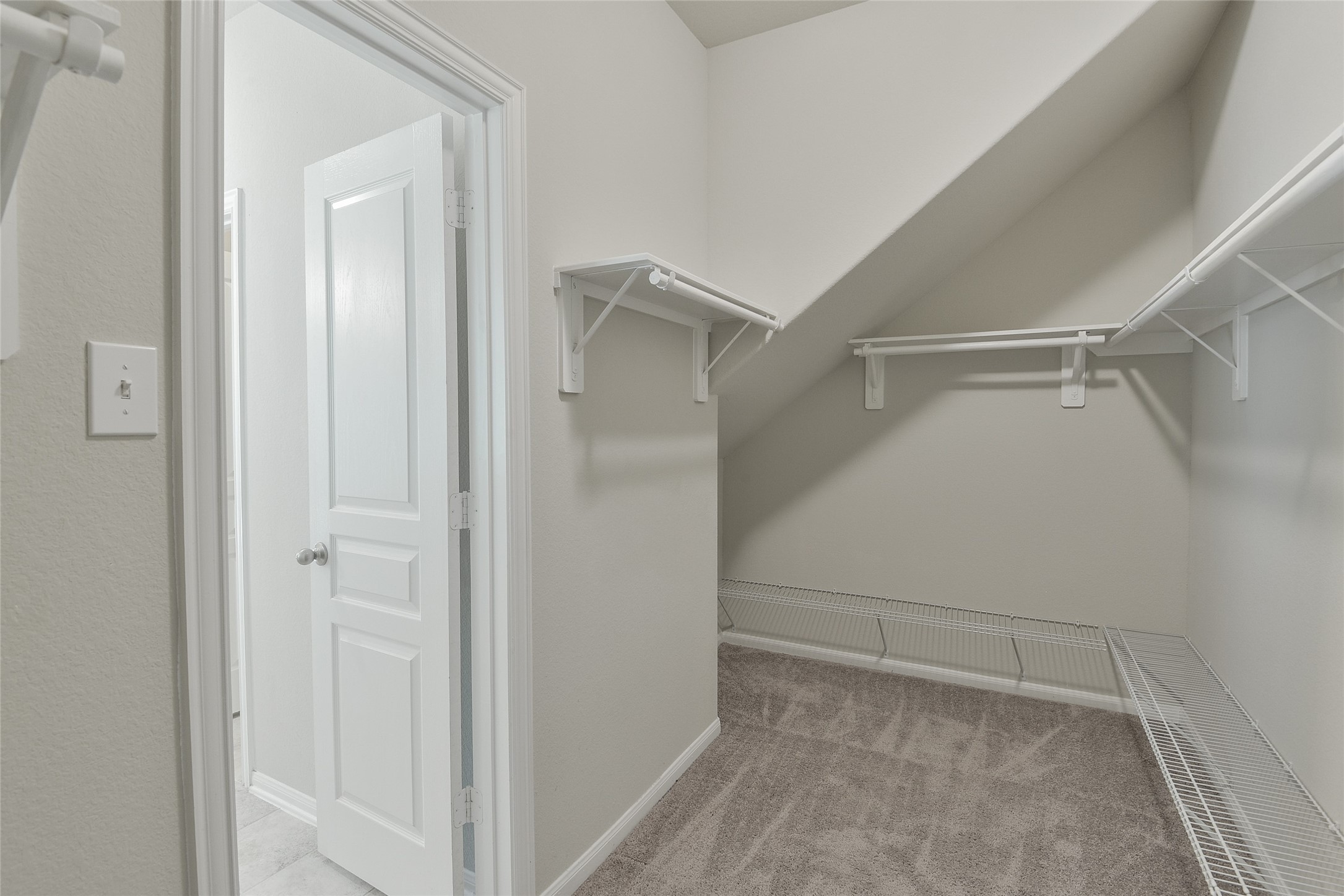 614 Pequin Road Crosby, TX 77532 - Photo 21 of 43 a view of an empty walk in closet