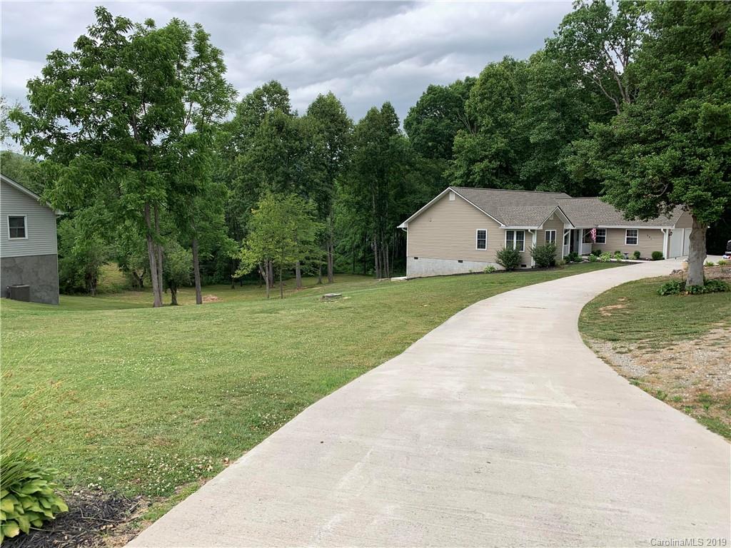 391 Osborne Road Brevard, NC 28712 - Photo 2 of 29 Gallery Image 2