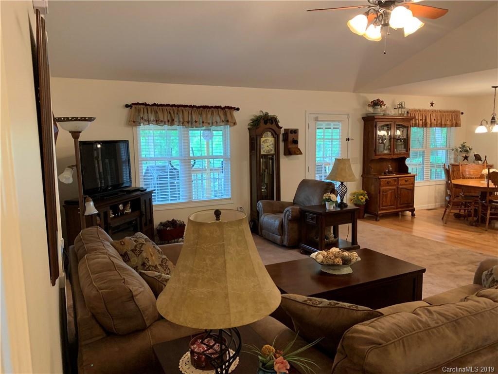 391 Osborne Road Brevard, NC 28712 - Photo 25 of 29 Gallery Image 25