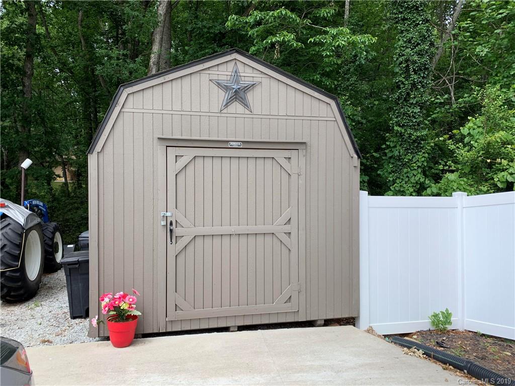 391 Osborne Road Brevard, NC 28712 - Photo 29 of 29 Gallery Image 29