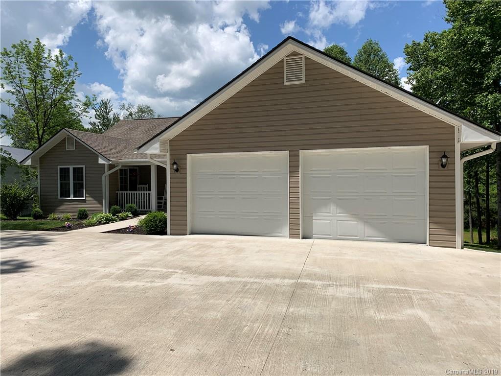 391 Osborne Road Brevard, NC 28712 - Photo 6 of 29 Gallery Image 6