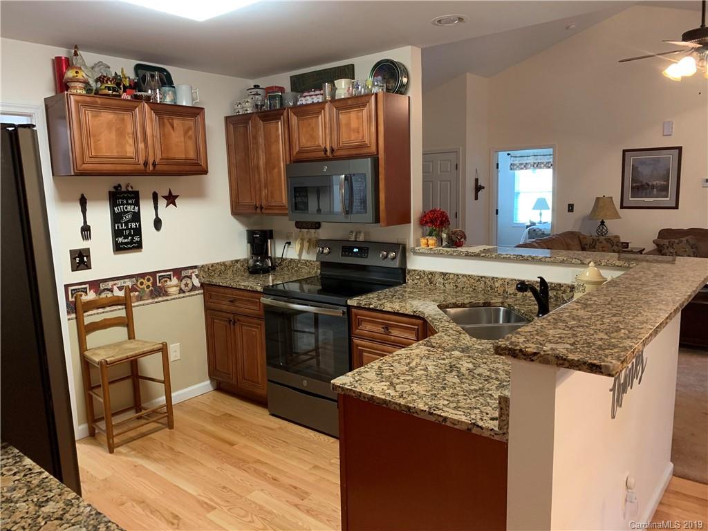 391 Osborne Road Brevard, NC 28712 - Photo 8 of 29 Gallery Image 8