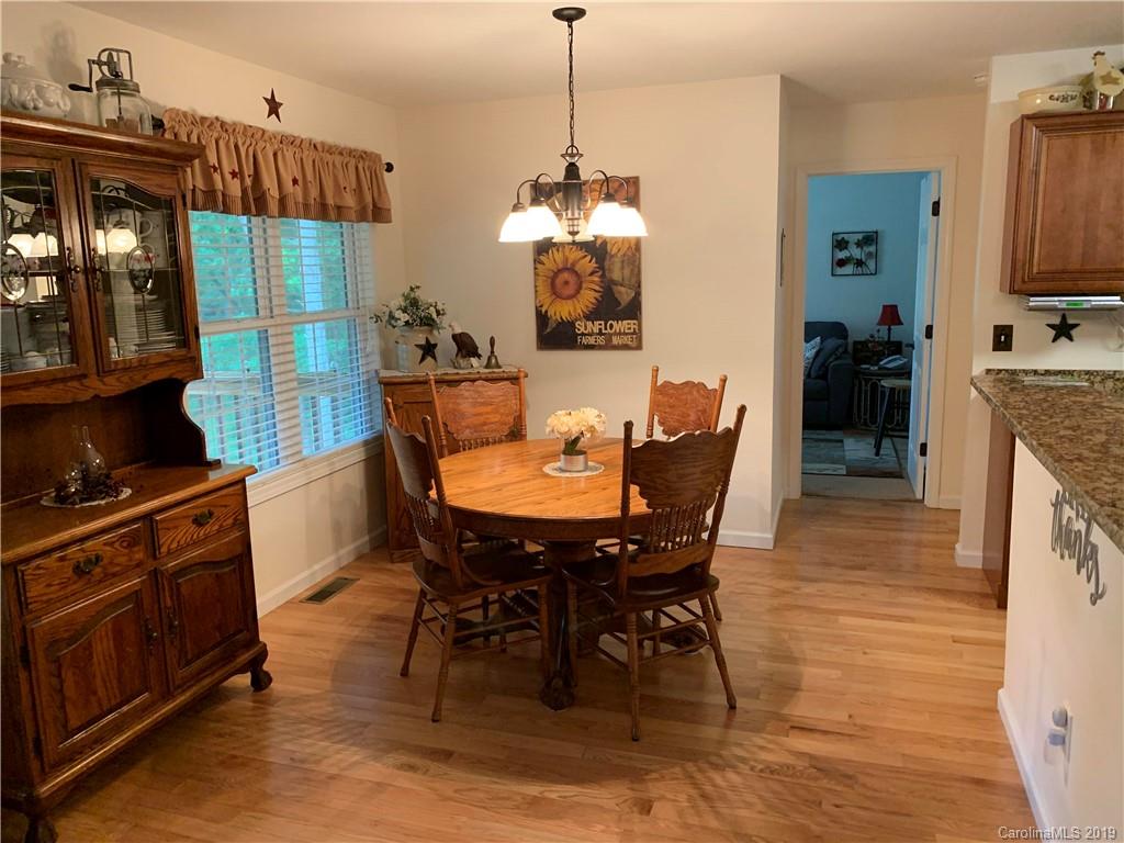 391 Osborne Road Brevard, NC 28712 - Photo 9 of 29 Gallery Image 9