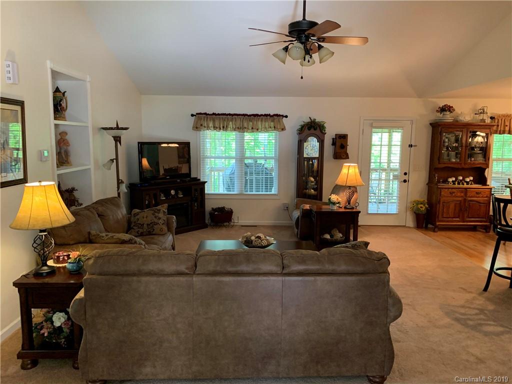 391 Osborne Road Brevard, NC 28712 - Photo 10 of 29 Gallery Image 10