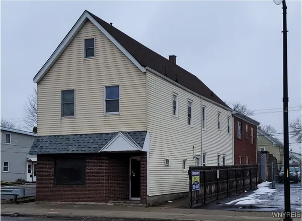$324,000 | 2510 Pine Avenue, Niagara Falls, NY 14301