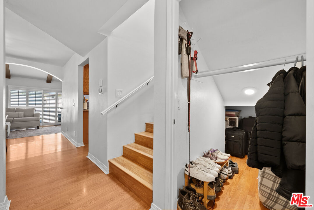 18435 Keswick Street, Unit 8 Reseda, CA 91335 - Photo 6 of 42