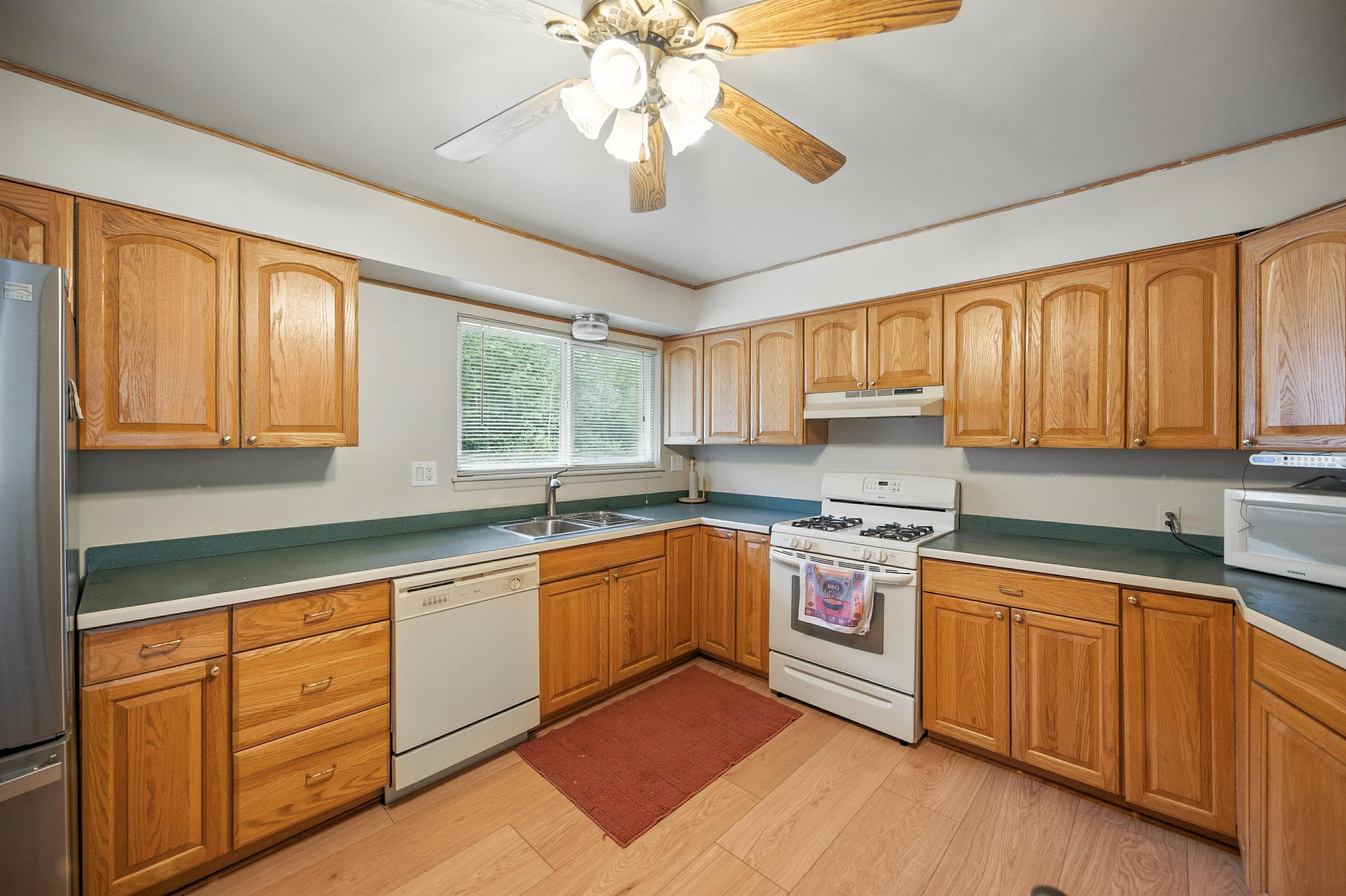 38351 Dequindre Road Troy, MI 48083 - Photo 9 of 25