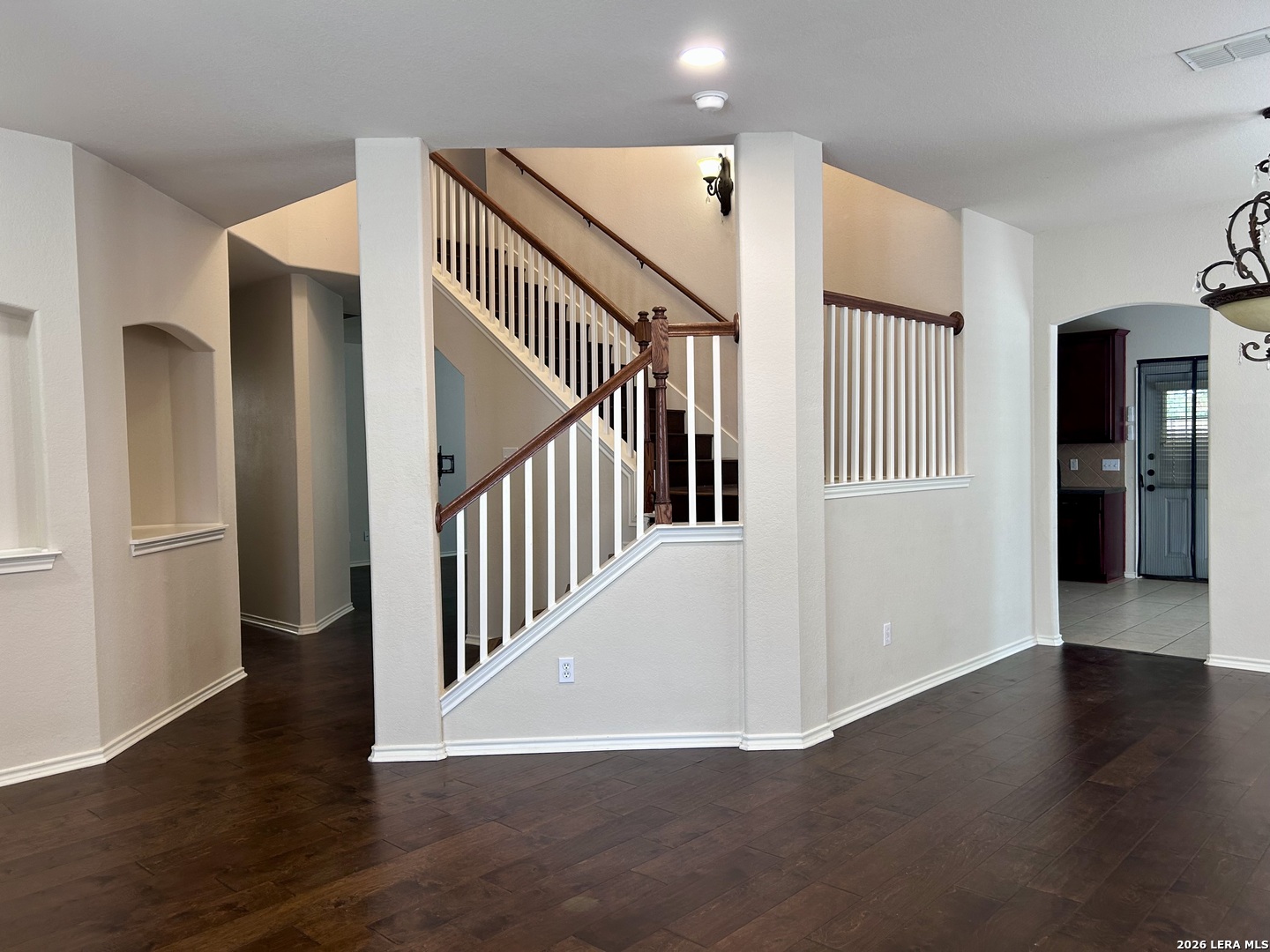 134 Red Hawk Ridge San Antonio, TX 78258 - Photo 3 of 29 Gallery Image 3