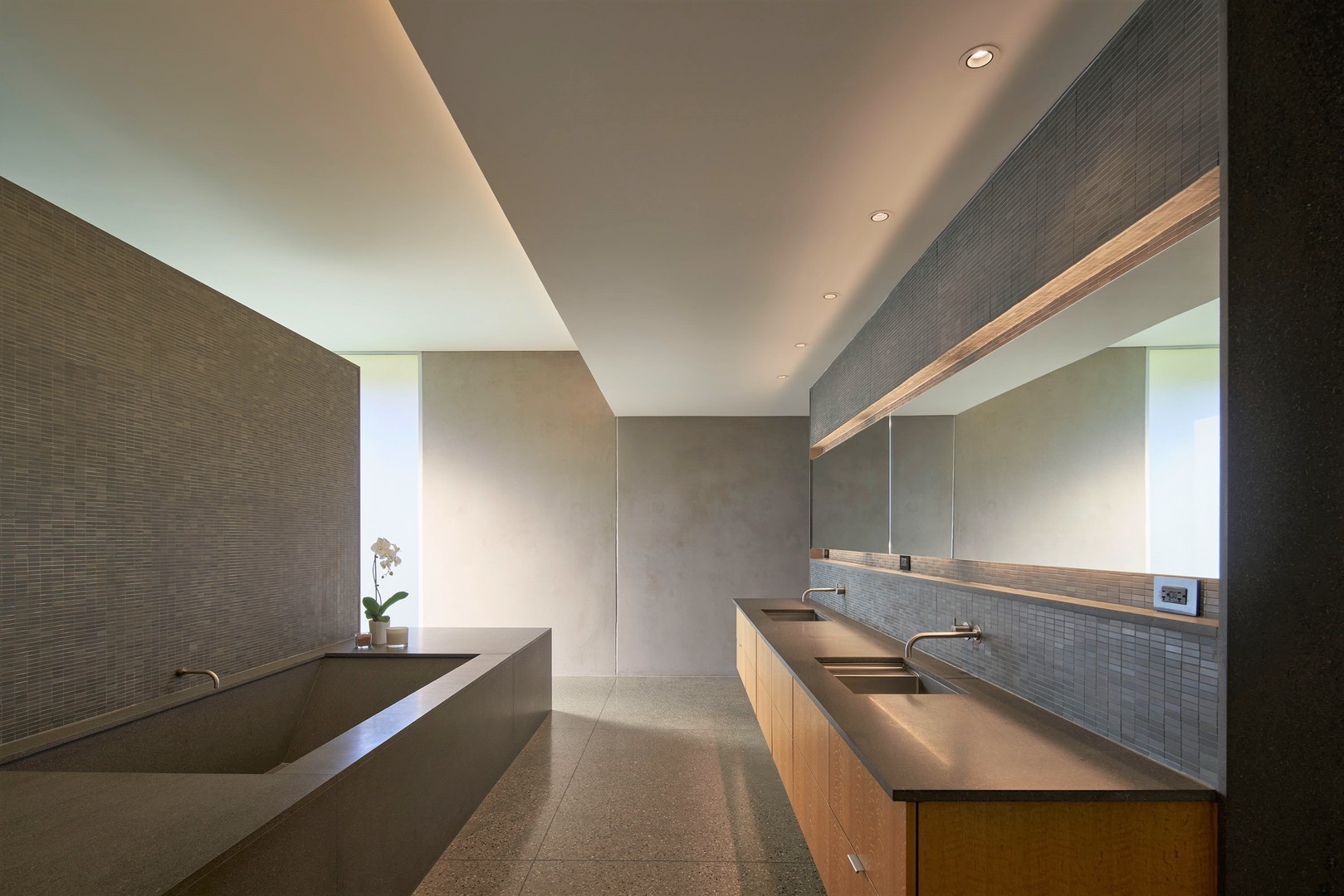 7320 Saratoga Road Morris, IL 60450 - Photo 18 of 61 a room with furniture and window