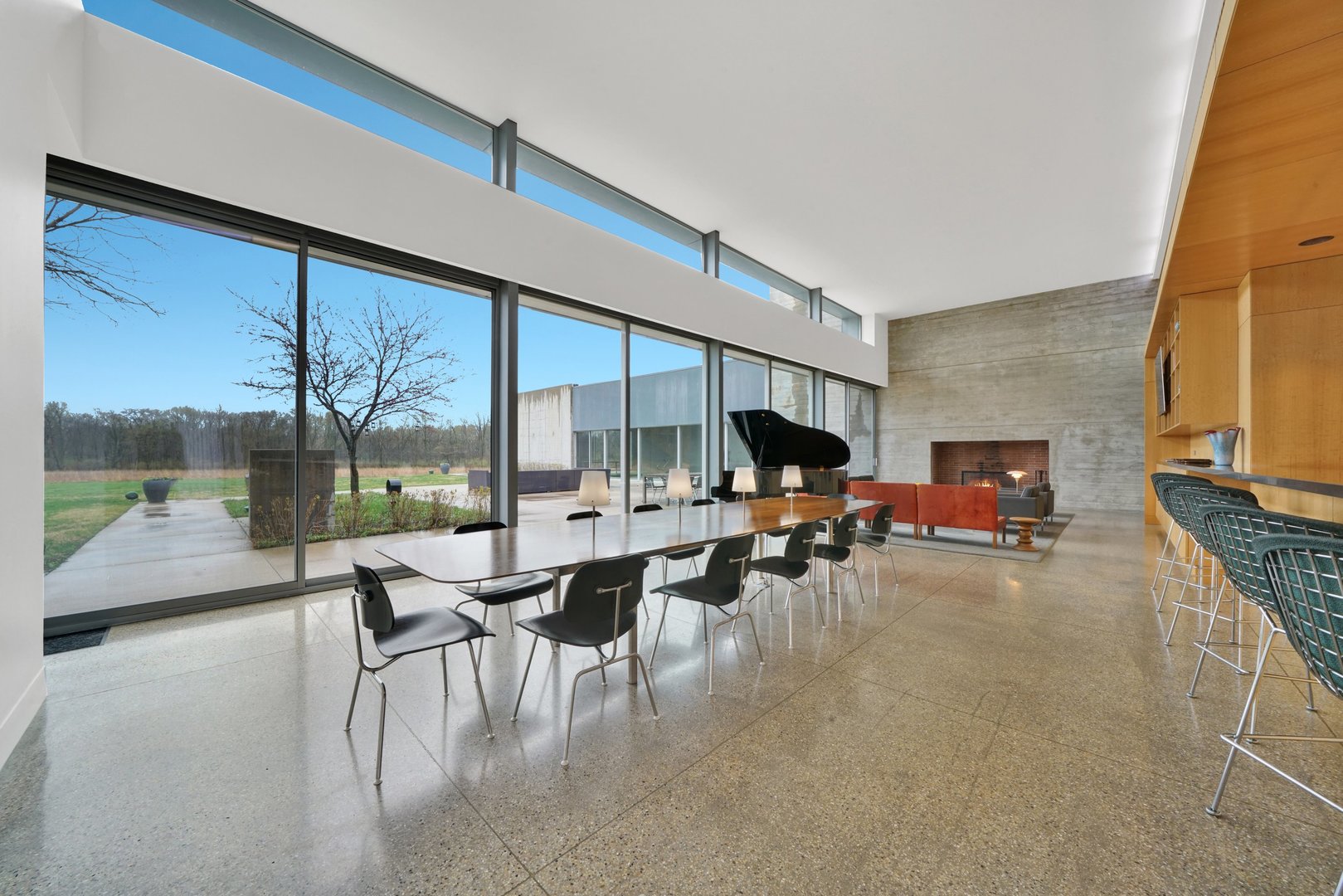 7320 Saratoga Road Morris, IL 60450 - Photo 9 of 61 a living room with furniture and a large window