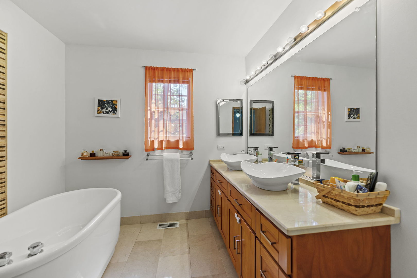 1108 Oak Ridge Drive Streamwood, IL 60107 - Photo 21 of 68