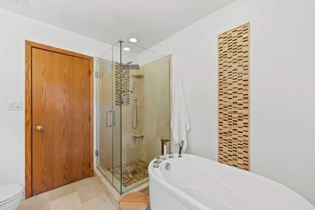 $549,900 | 1108 Oak Ridge Drive, Streamwood, IL 60107