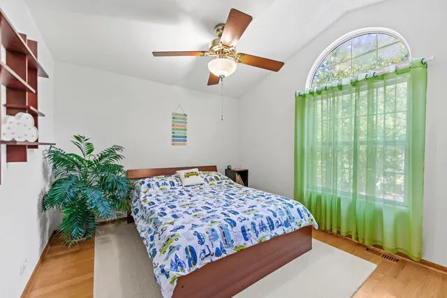 $549,900 | 1108 Oak Ridge Drive, Streamwood, IL 60107