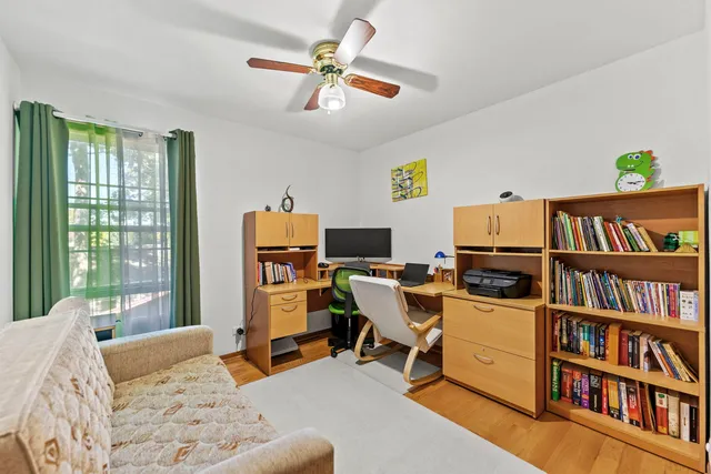 $549,900 | 1108 Oak Ridge Drive, Streamwood, IL 60107