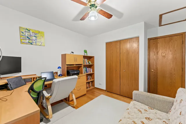 $549,900 | 1108 Oak Ridge Drive, Streamwood, IL 60107