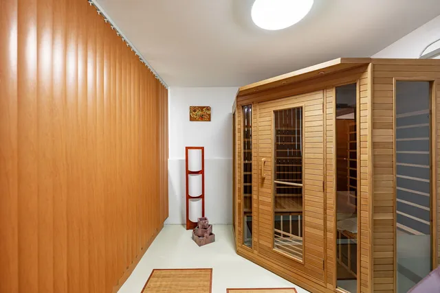 $549,900 | 1108 Oak Ridge Drive, Streamwood, IL 60107