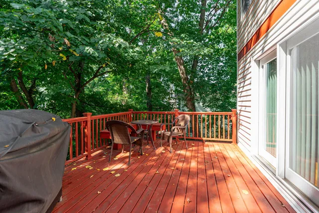 $549,900 | 1108 Oak Ridge Drive, Streamwood, IL 60107