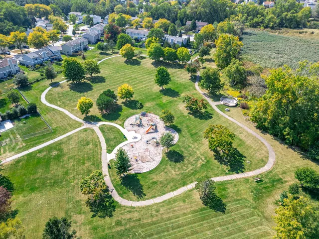 $549,900 | 1108 Oak Ridge Drive, Streamwood, IL 60107