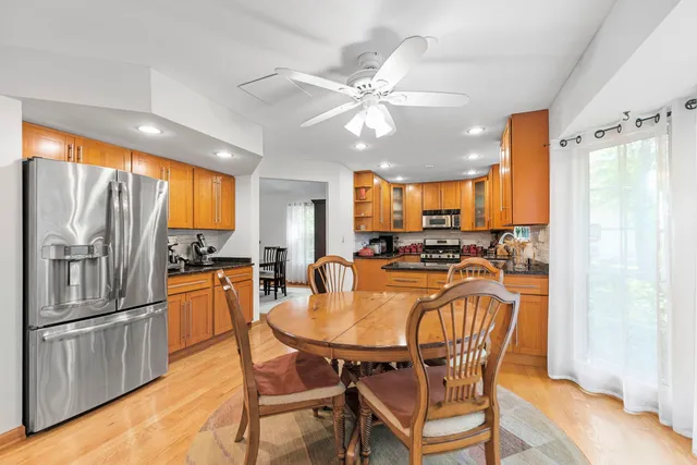 $549,900 | 1108 Oak Ridge Drive, Streamwood, IL 60107