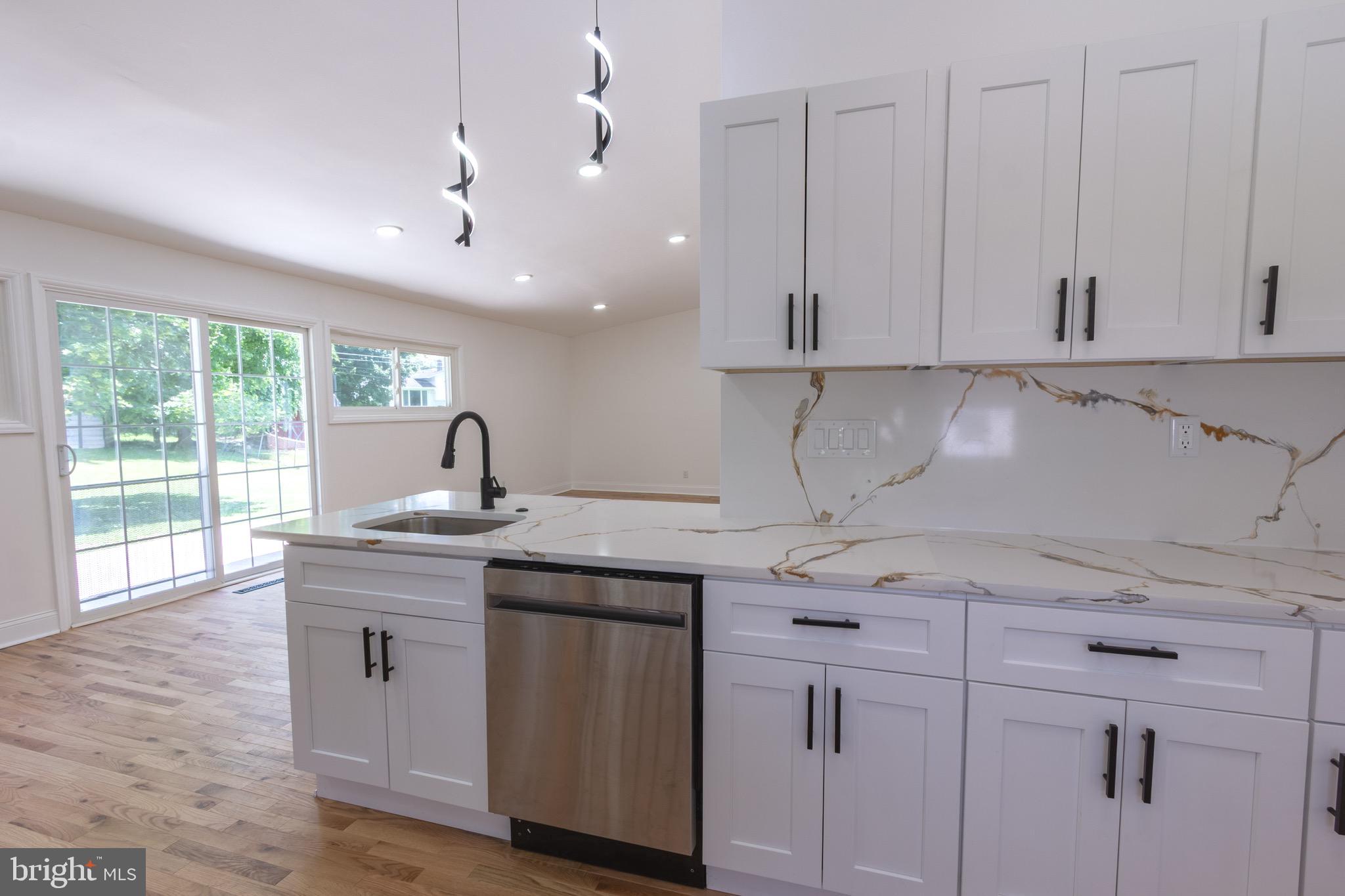 8206 Arrowhead Road Pikesville, MD 21208 - Photo 13 of 49
