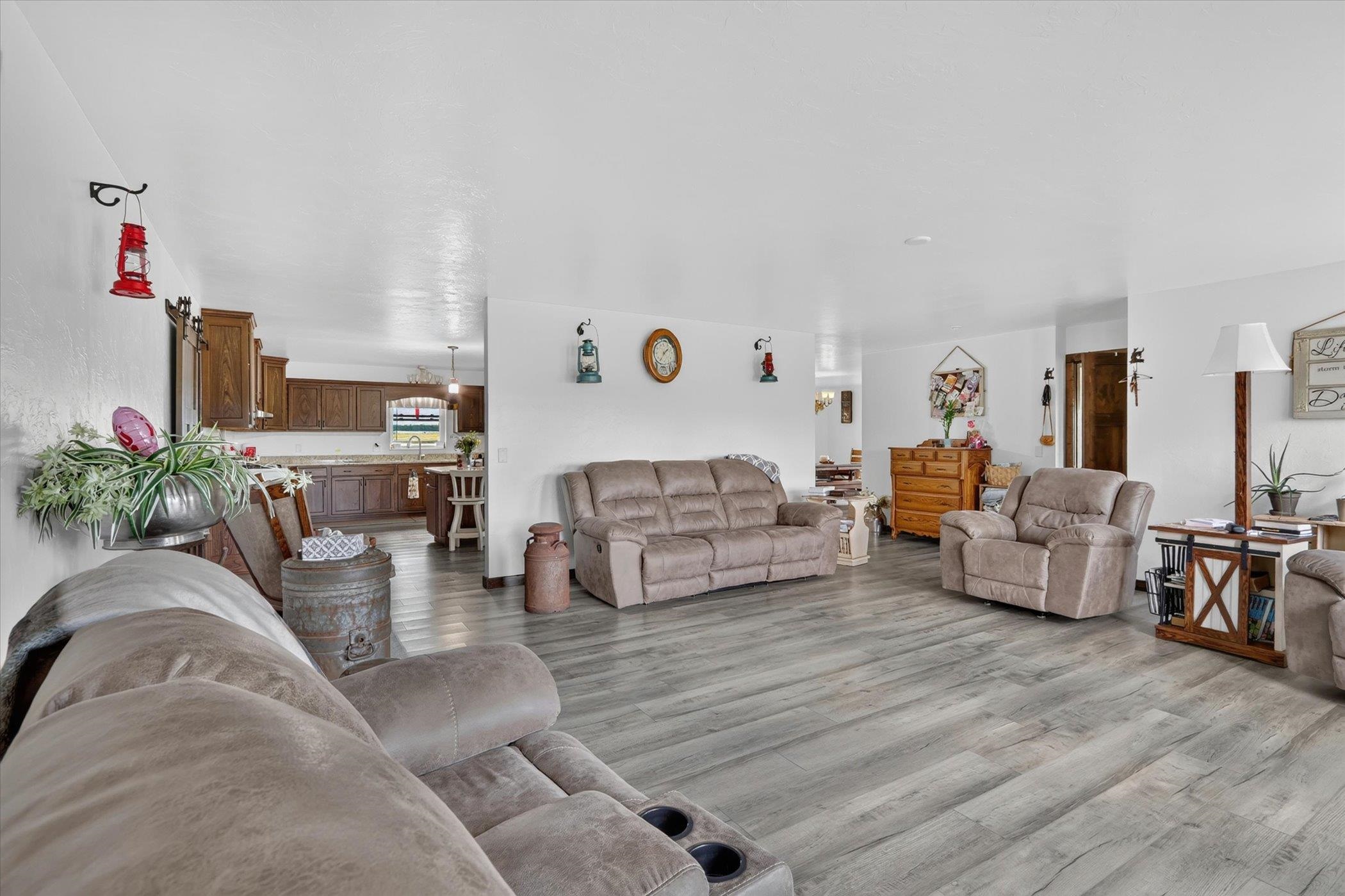 W641 County Road East Brodhead, WI 53520 - Photo 11 of 77