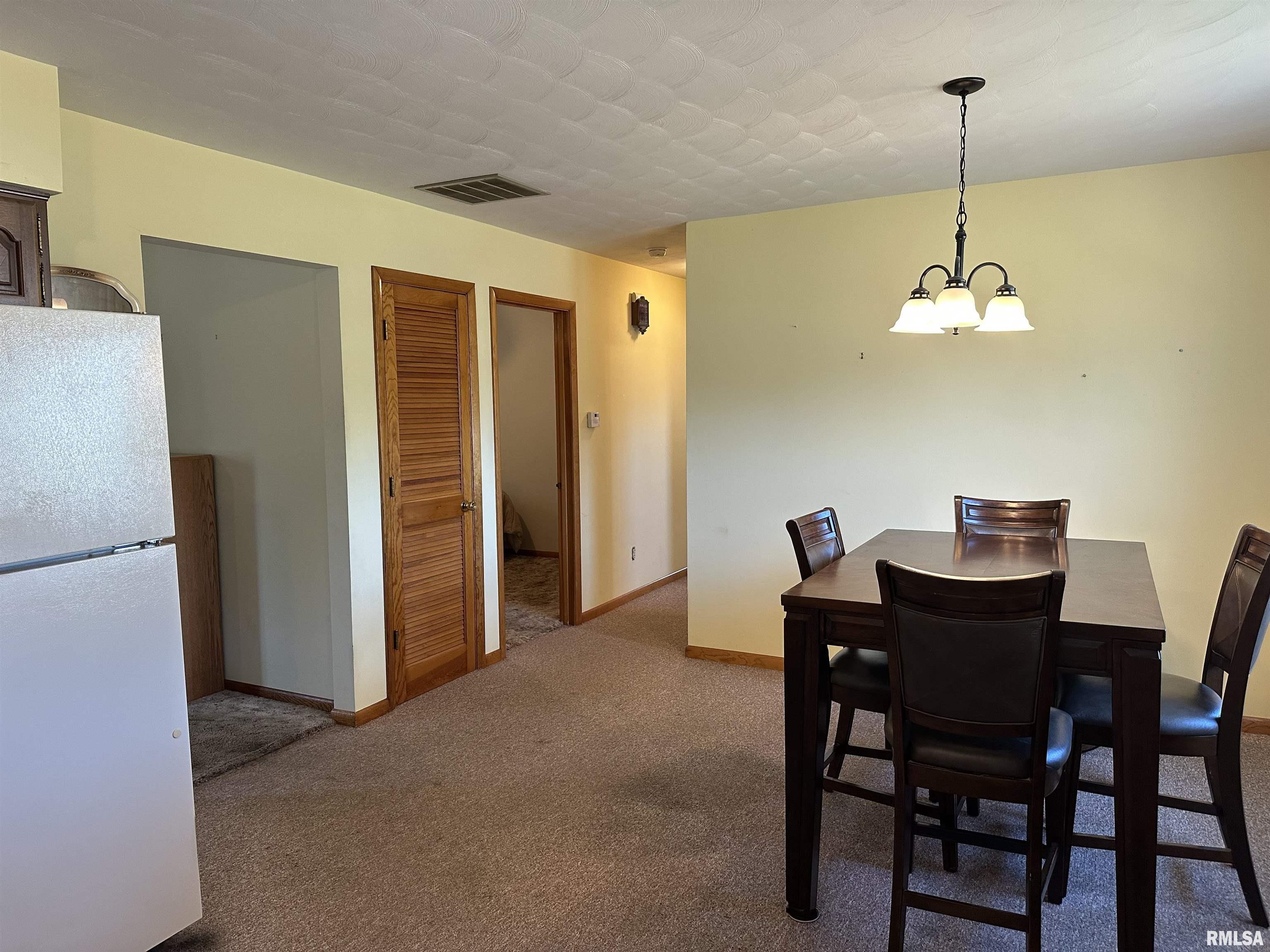 308 10th Street Pawnee, IL 62558 - Photo 11 of 28