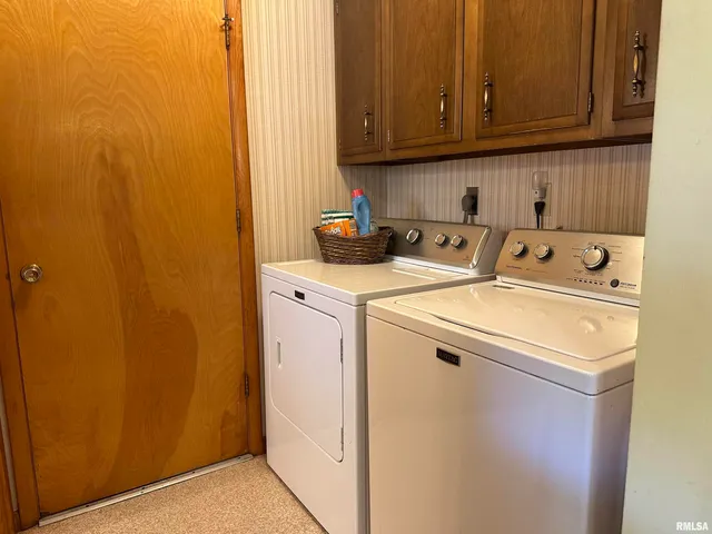 $173,000 | 308 10th Street, Pawnee, IL 62558