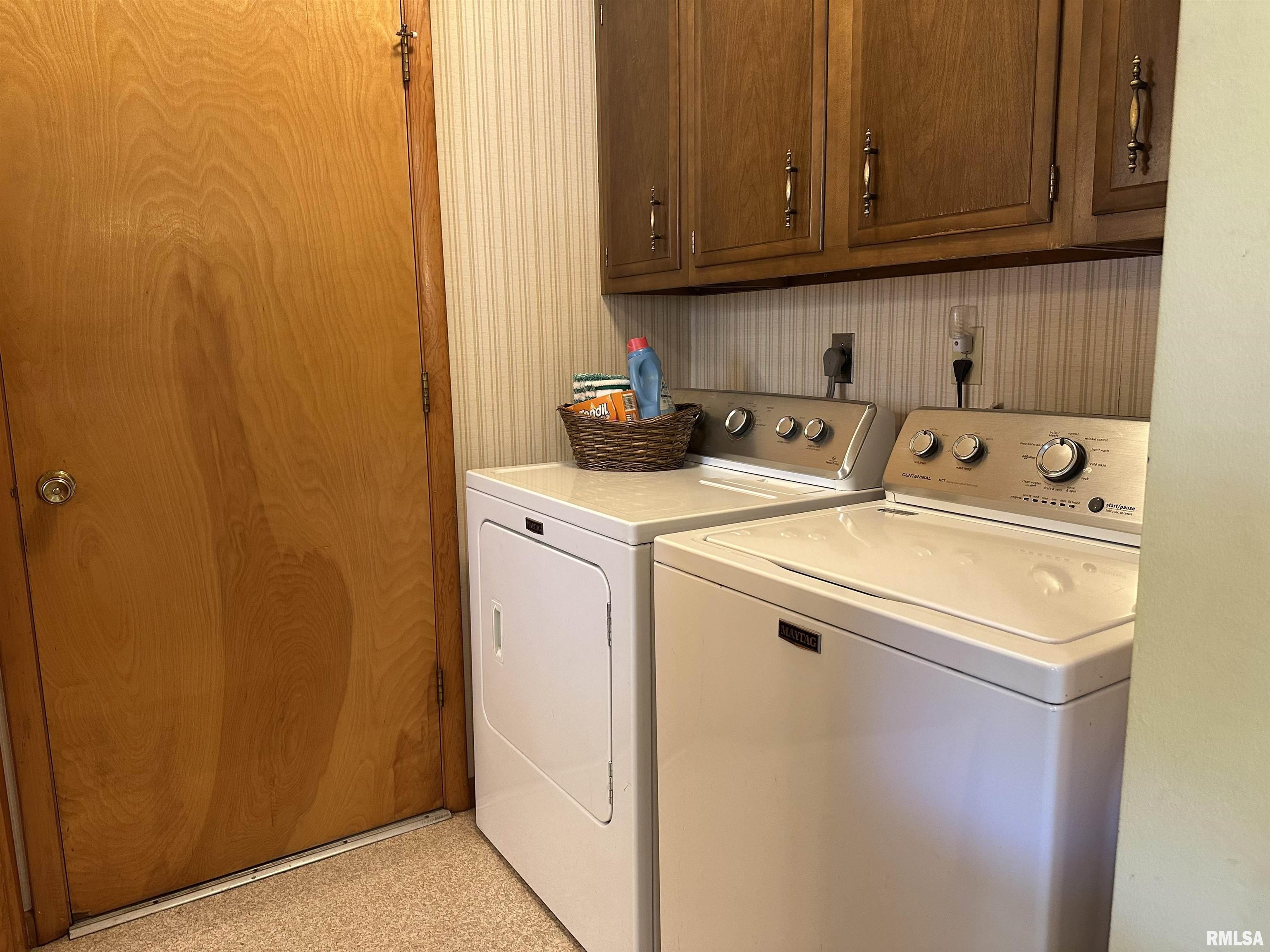 308 10th Street Pawnee, IL 62558 - Photo 12 of 28