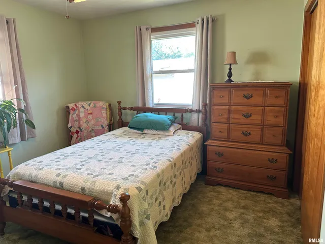 $173,000 | 308 10th Street, Pawnee, IL 62558