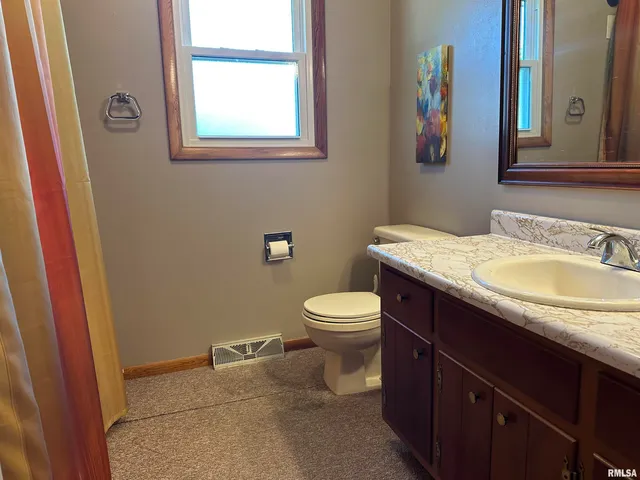 $173,000 | 308 10th Street, Pawnee, IL 62558