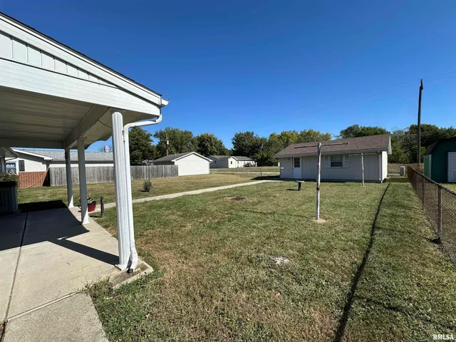 $173,000 | 308 10th Street, Pawnee, IL 62558